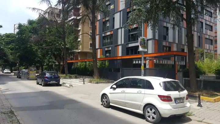 A1 Residence – sokak cephesi
