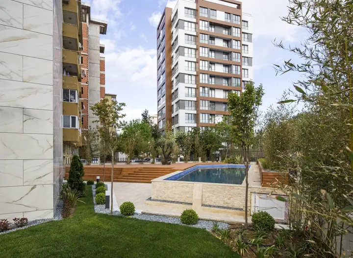 A2 Residence – havuz ve bahçe