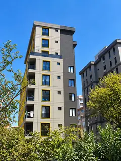 Genç Apartmanı yan cephesi